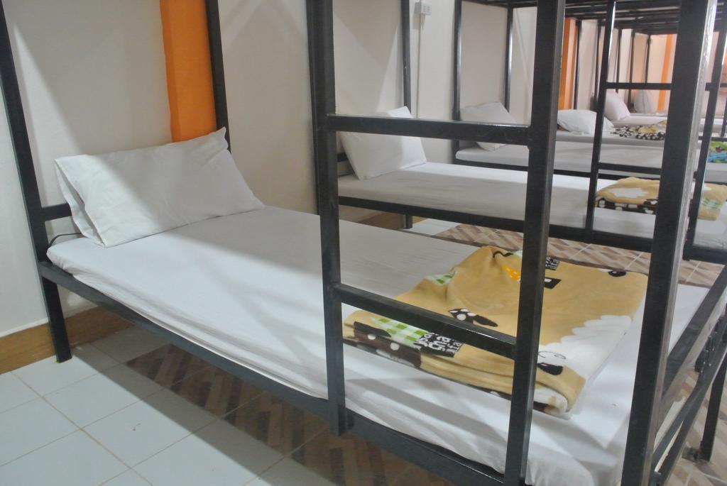Orange Backpacker Hostel Vientiane Rom bilde