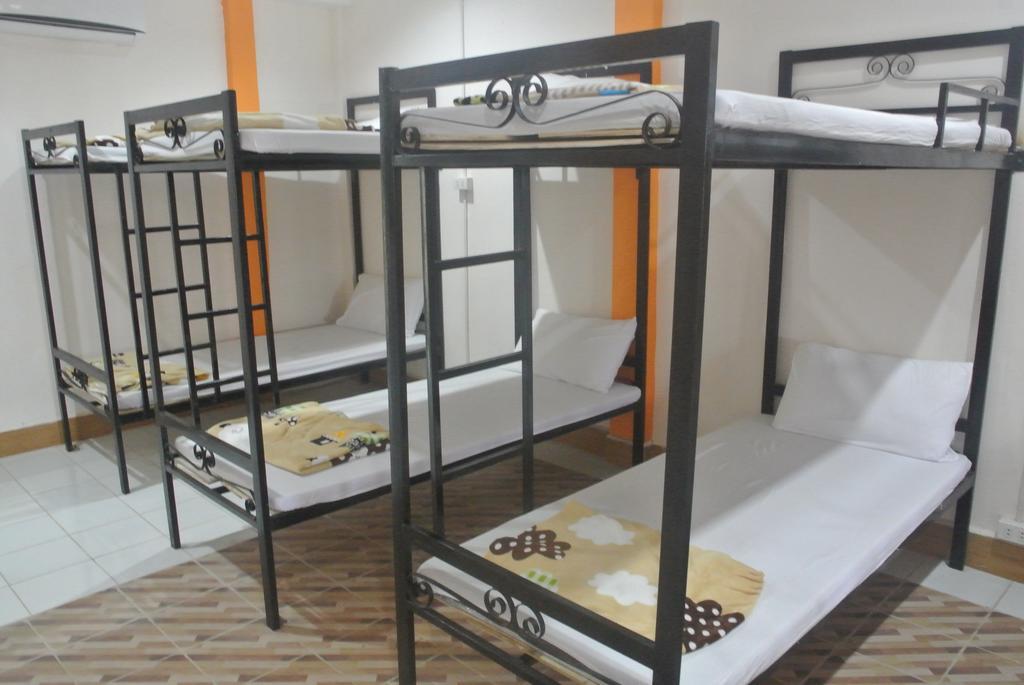 Orange Backpacker Hostel Vientiane Rom bilde