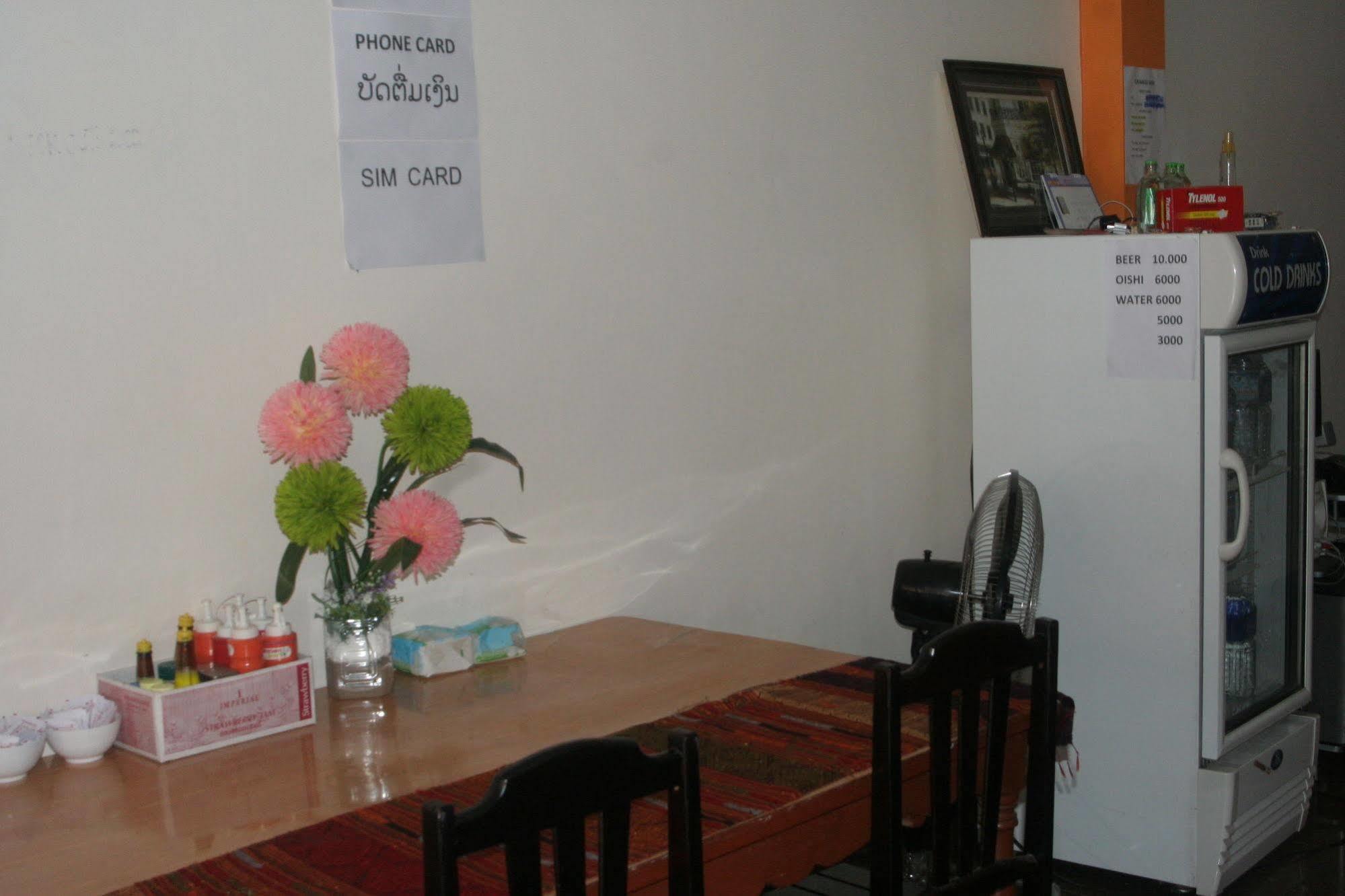 Orange Backpacker Hostel Vientiane Eksteriør bilde